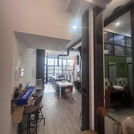 Appartamento Large Modern Industrial Loft Close To Beaches